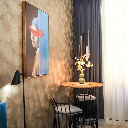 Hedone City Luxury Apartments With Free Parking Пула Екстериор снимка