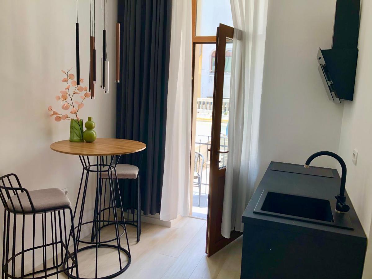 Hedone City Luxury Apartments With Free Parking Пула Екстериор снимка