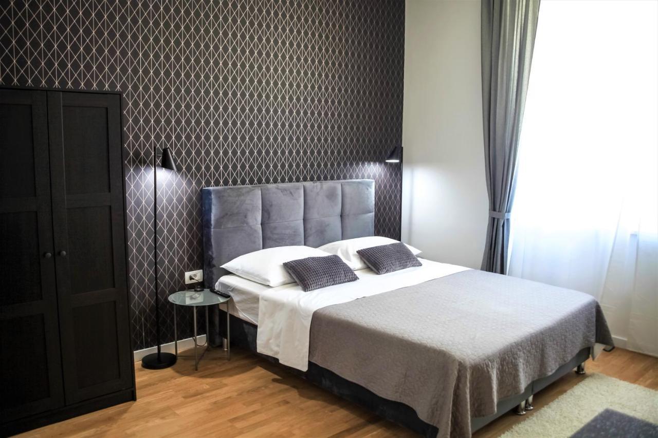 Hedone City Luxury Apartments With Free Parking Пула Екстериор снимка