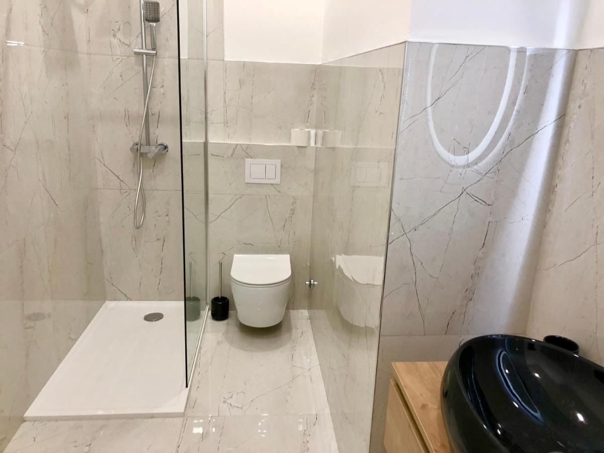 Hedone City Luxury Apartments With Free Parking Пула Екстериор снимка