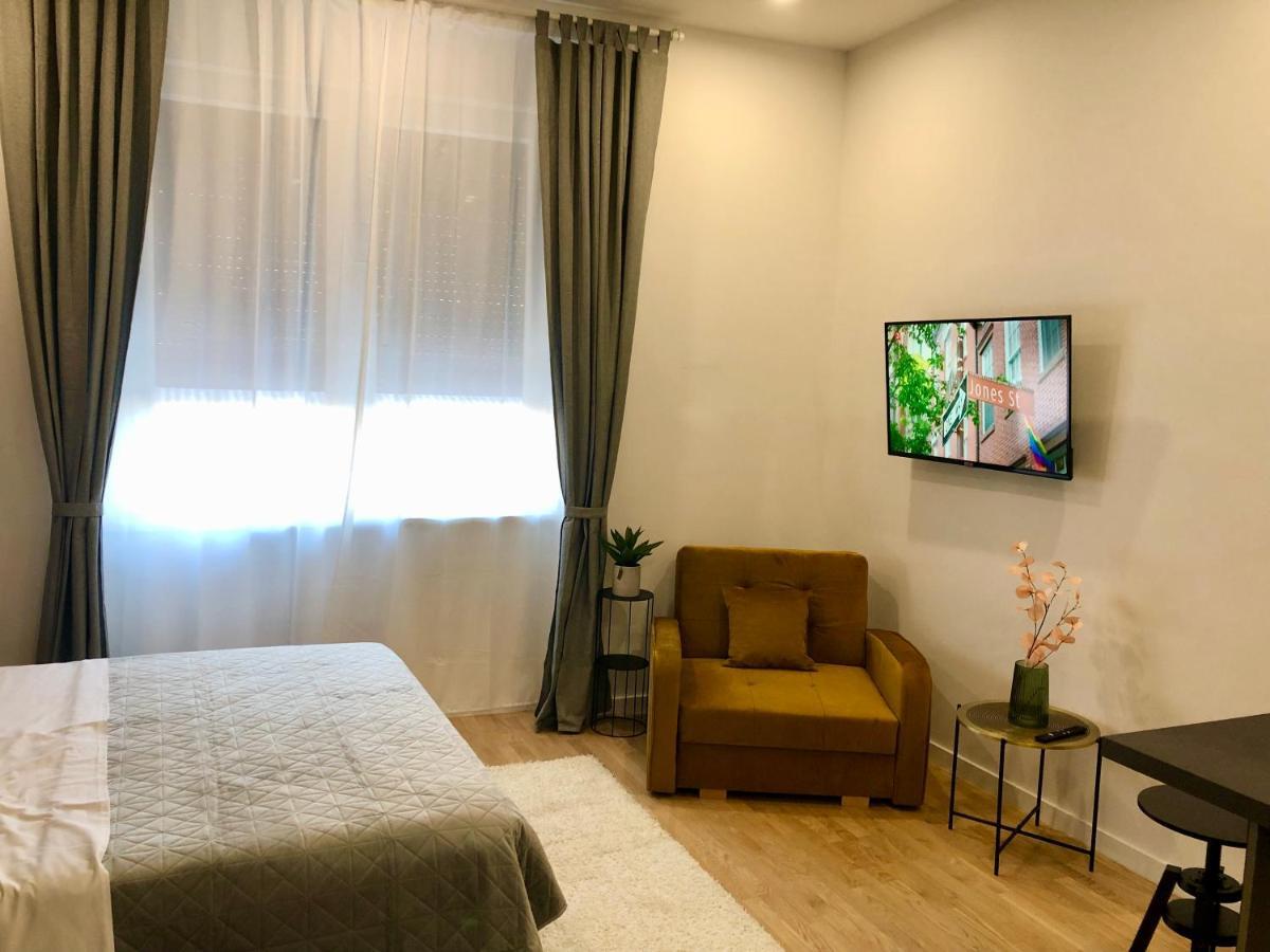 Hedone City Luxury Apartments With Free Parking Пула Екстериор снимка