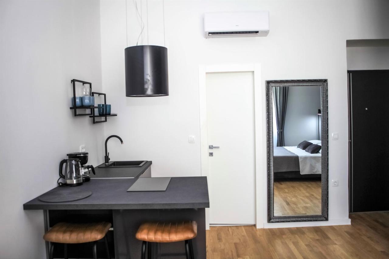 Hedone City Luxury Apartments With Free Parking Пула Екстериор снимка