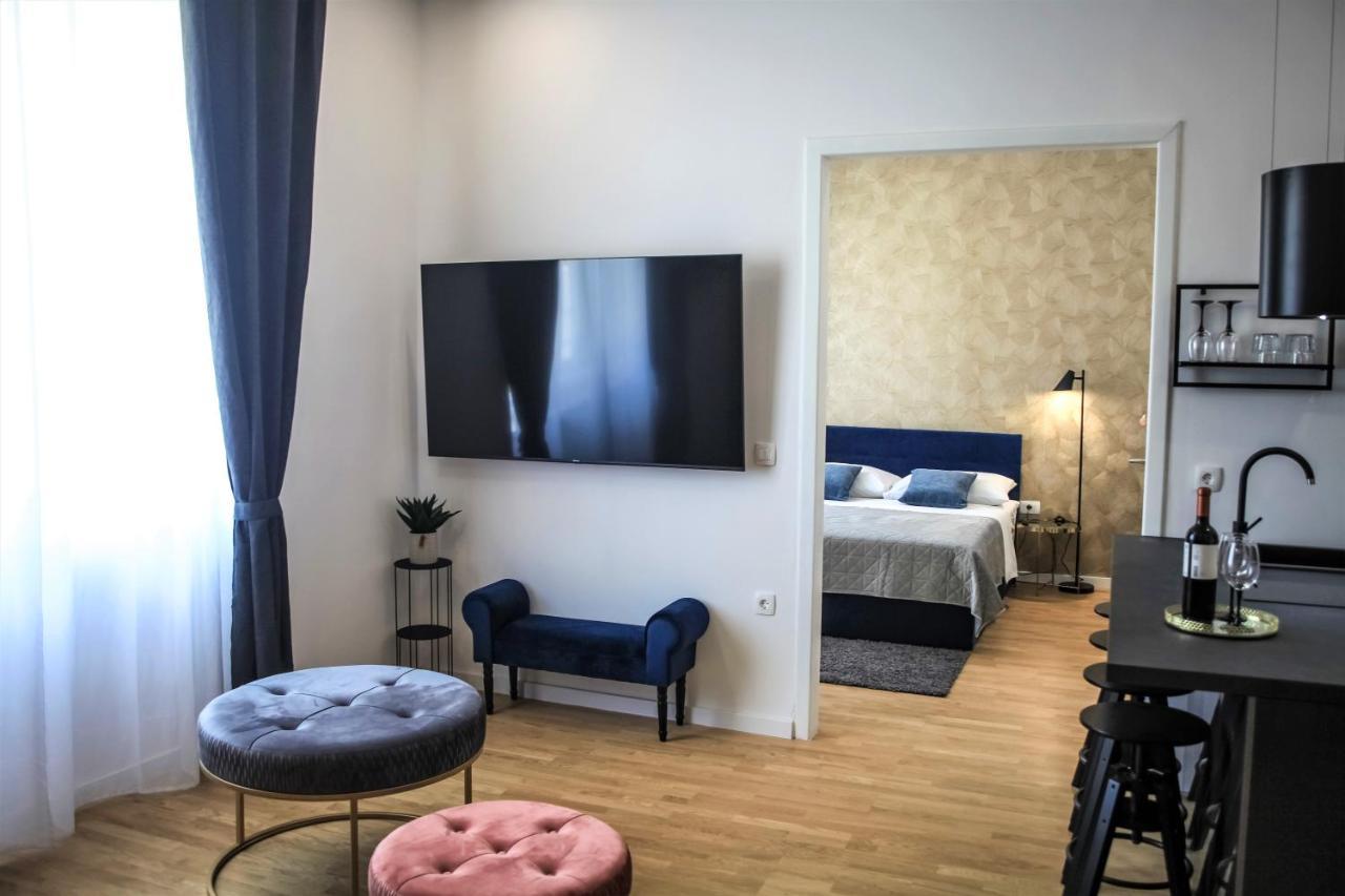 Hedone City Luxury Apartments With Free Parking Пула Екстериор снимка