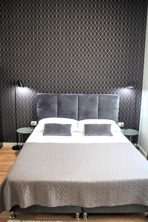 Hedone City Luxury Apartments With Free Parking Пула Екстериор снимка